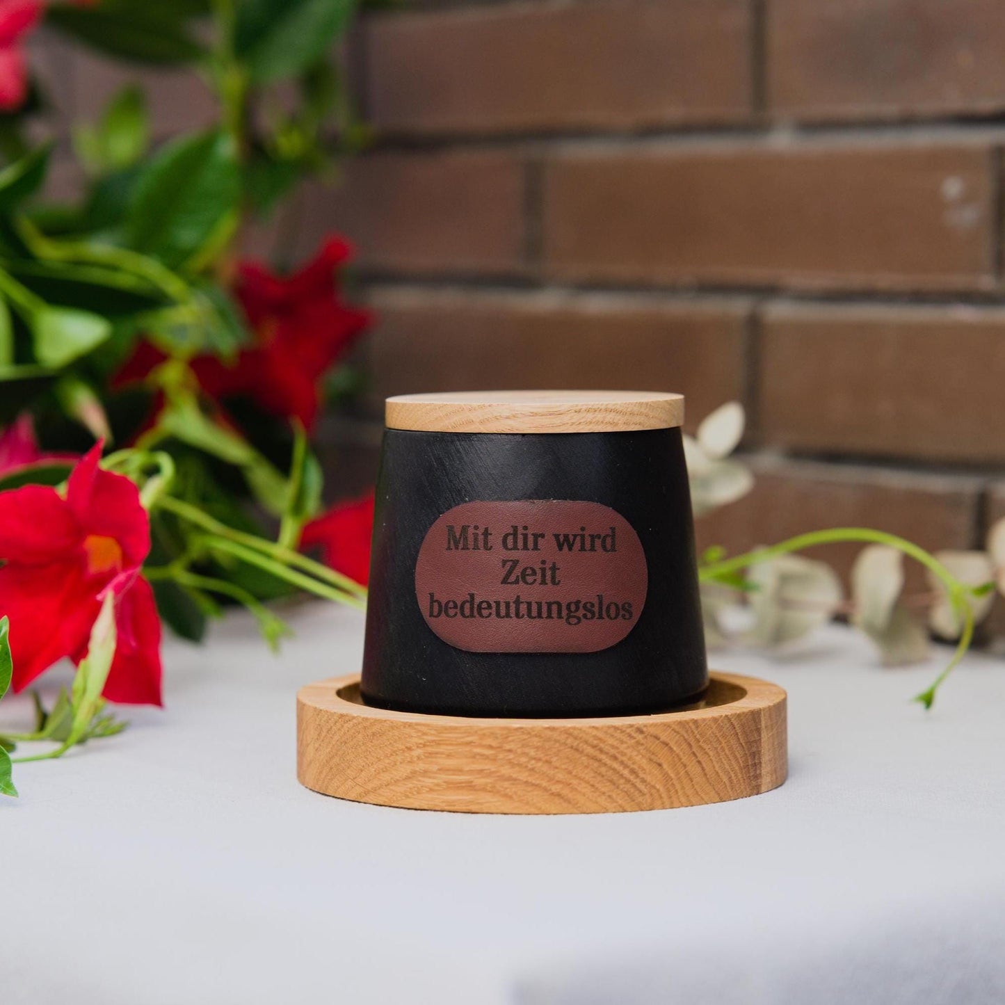 Schwarze Duftkerze „Mach es dir gemütlich“