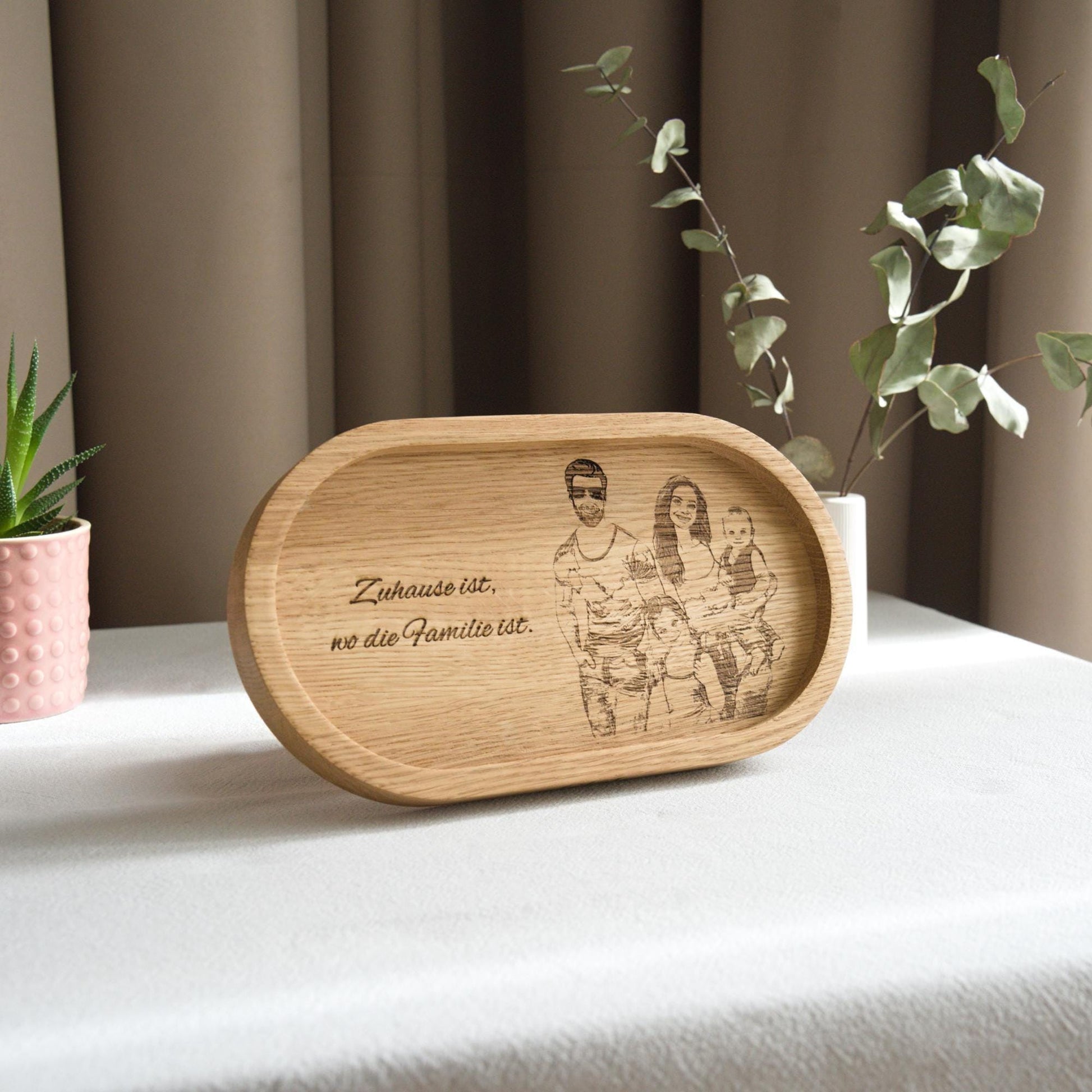 Personalisierte Holzunterlage mit Gravur –Geschenk für Frauen & Freundinnen –Tablett aus Eiche mit Namen – Kleines personalisiertes Geschenk